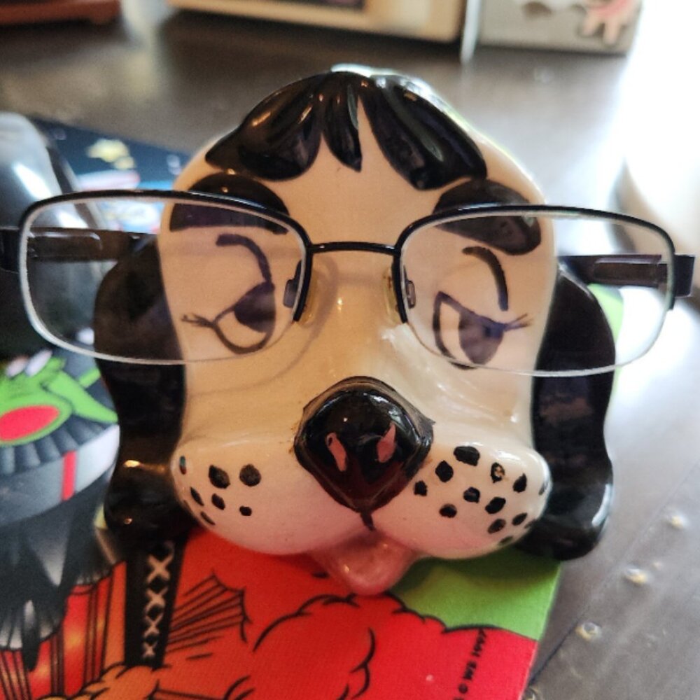 Vintage MCM Eyeglass Holder Ayner Sleepy Eyed DOG Painted Plaster.